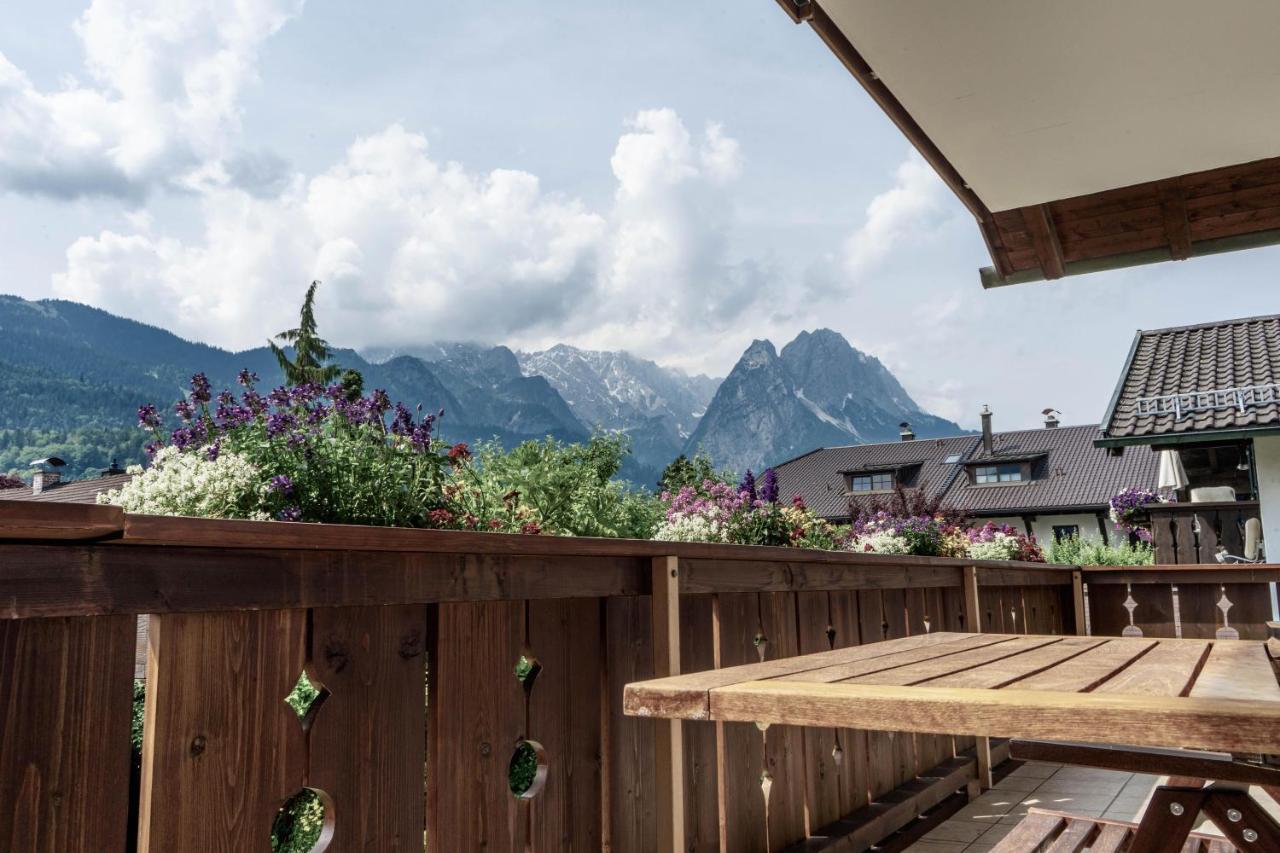 Gaestehaus Quirin Garmisch-Partenkirchen Buitenkant foto