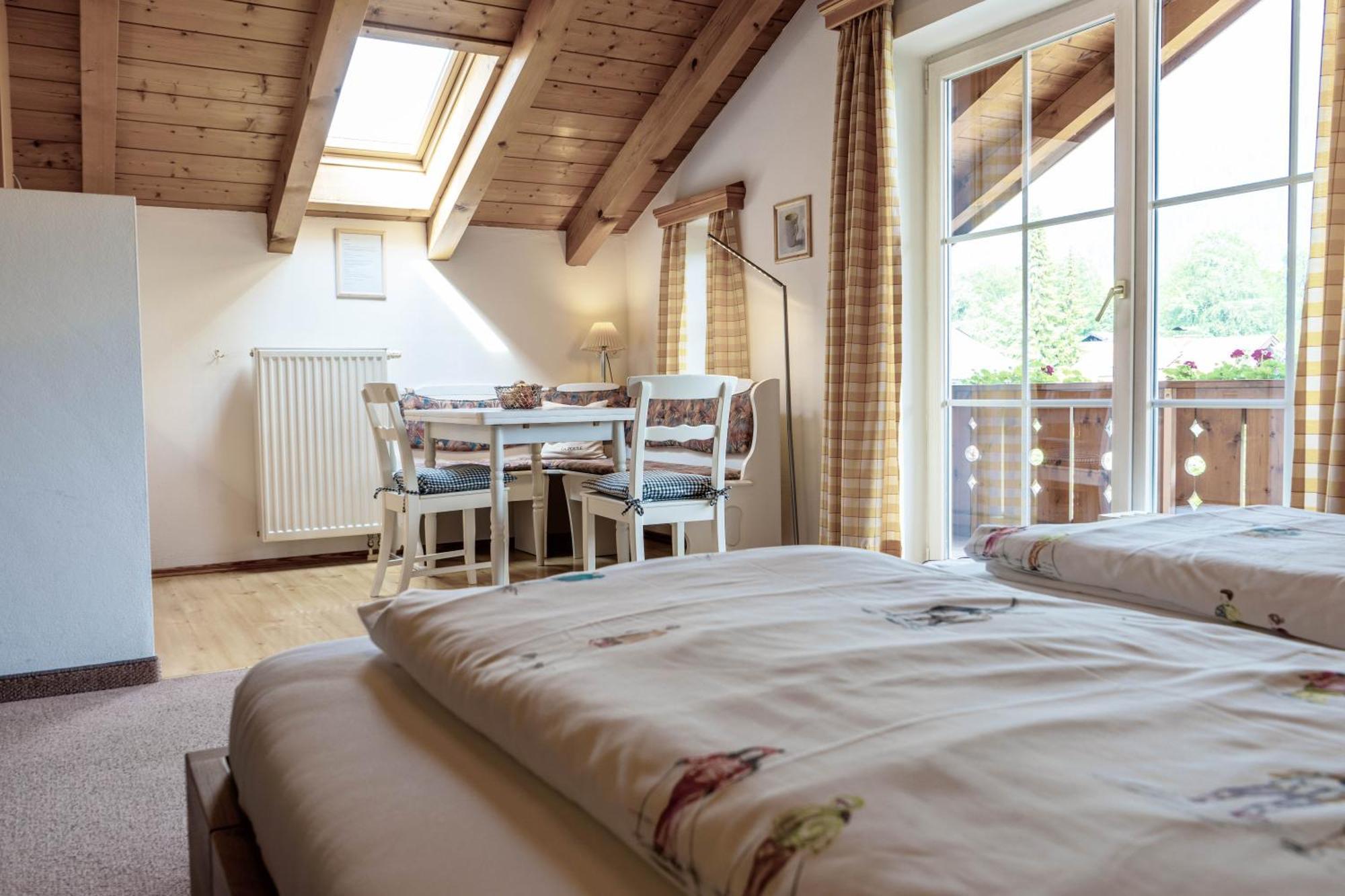 Gaestehaus Quirin Garmisch-Partenkirchen Buitenkant foto