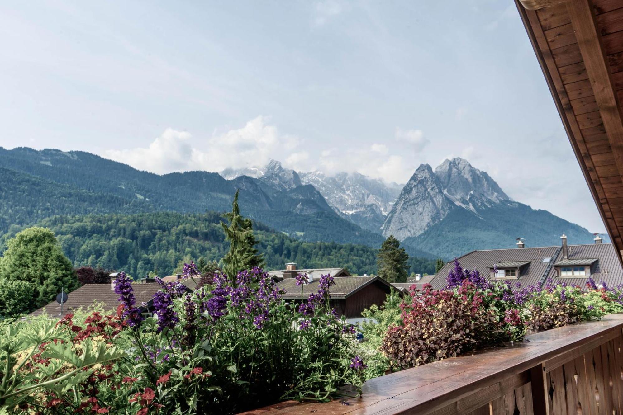 Gaestehaus Quirin Garmisch-Partenkirchen Buitenkant foto