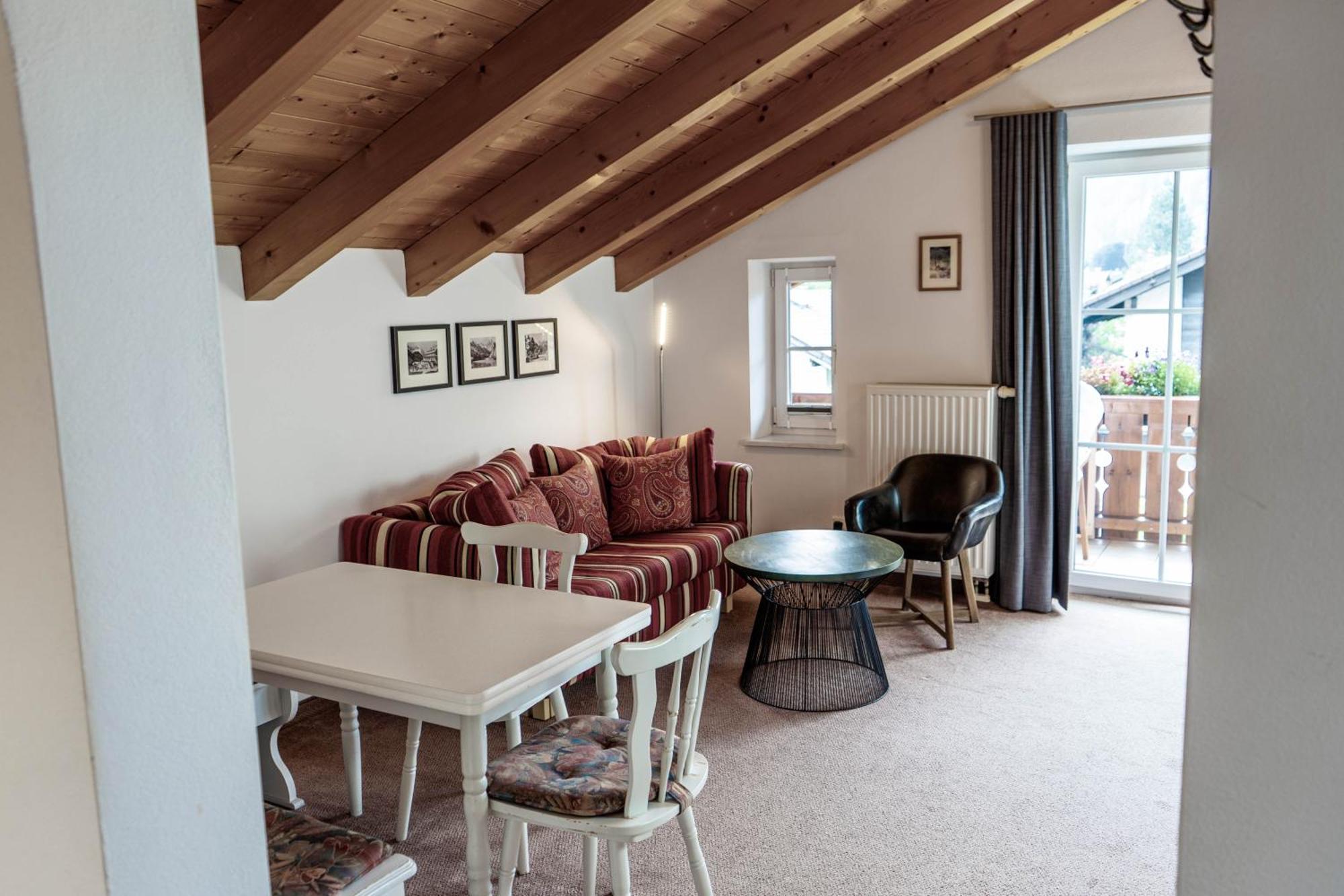 Gaestehaus Quirin Garmisch-Partenkirchen Buitenkant foto