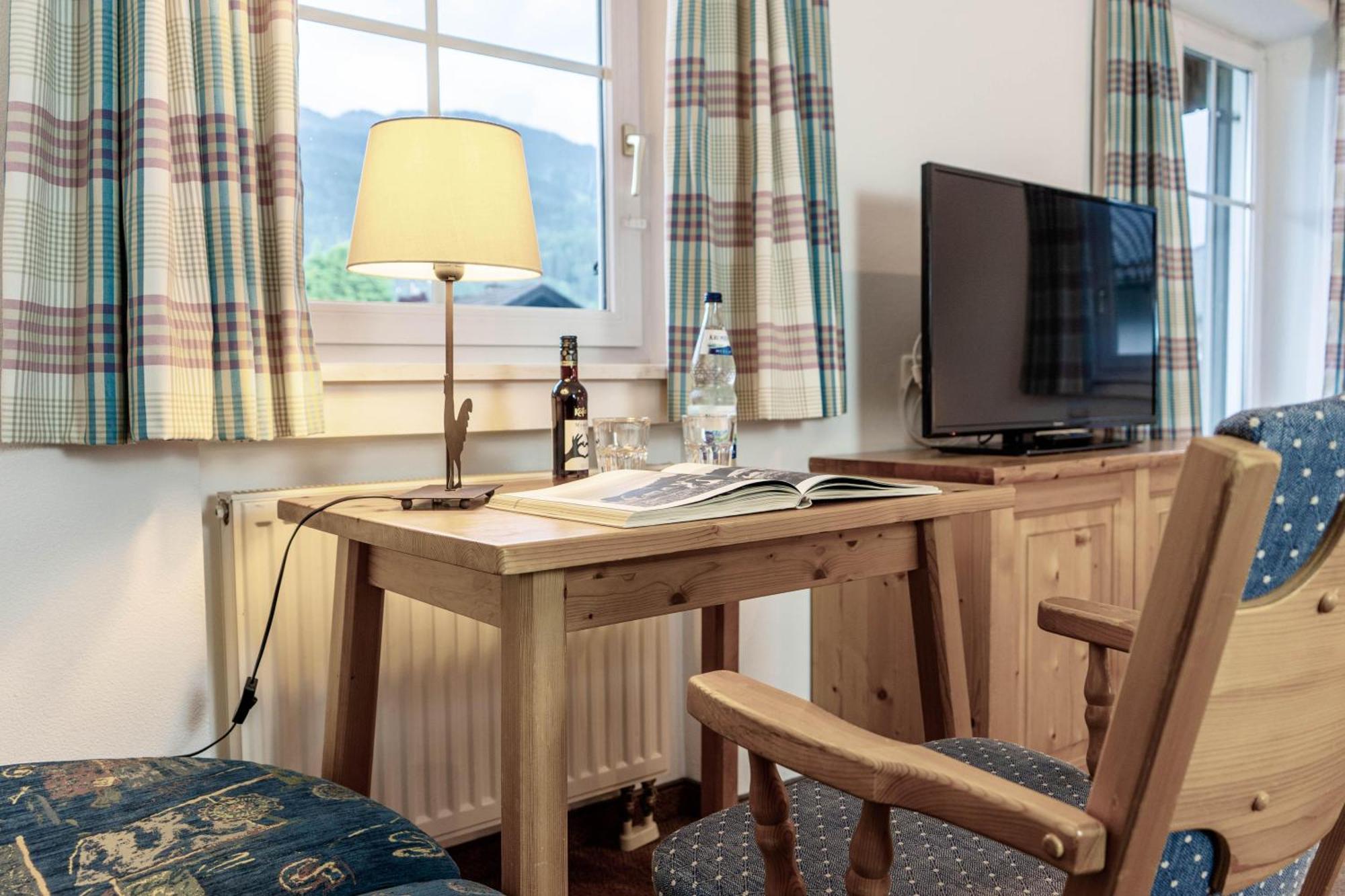 Gaestehaus Quirin Garmisch-Partenkirchen Buitenkant foto
